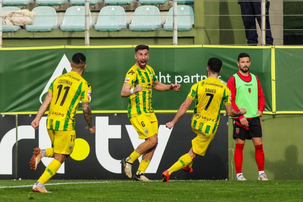  Tondela acumula segunda derrota no campeonato após perder 1-0 com o Felgueiras