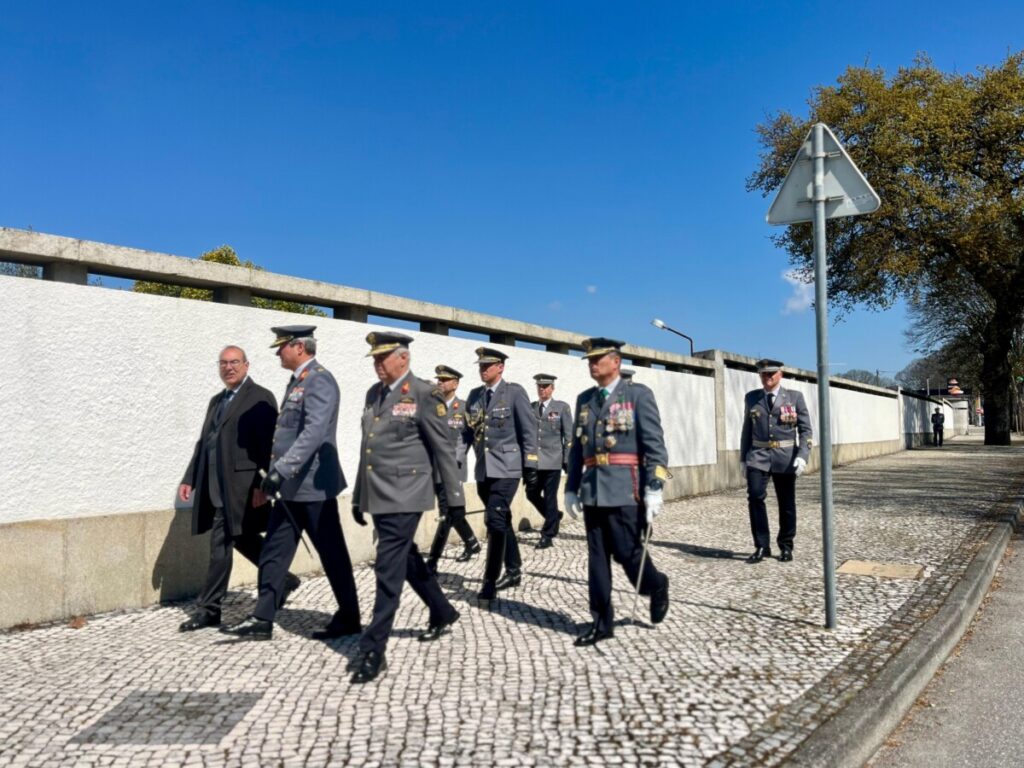  RI14: Novos desafios dos conflitos armados e 7ª Força destacada para a Roménia marcam aniversário - Jornal do Centro