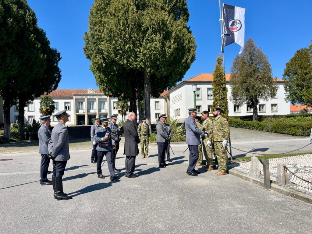  RI14: Novos desafios dos conflitos armados e 7ª Força destacada para a Roménia marcam aniversário - Jornal do Centro