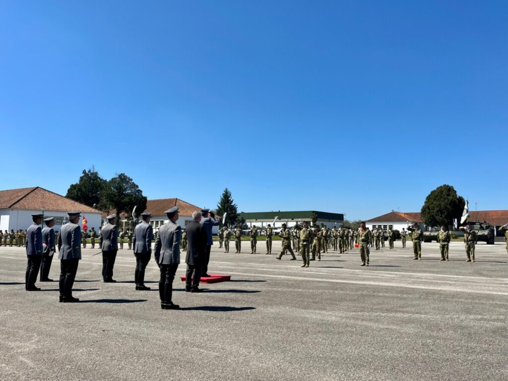  RI14: Novos desafios dos conflitos armados e 7ª Força destacada para a Roménia marcam aniversário - Jornal do Centro