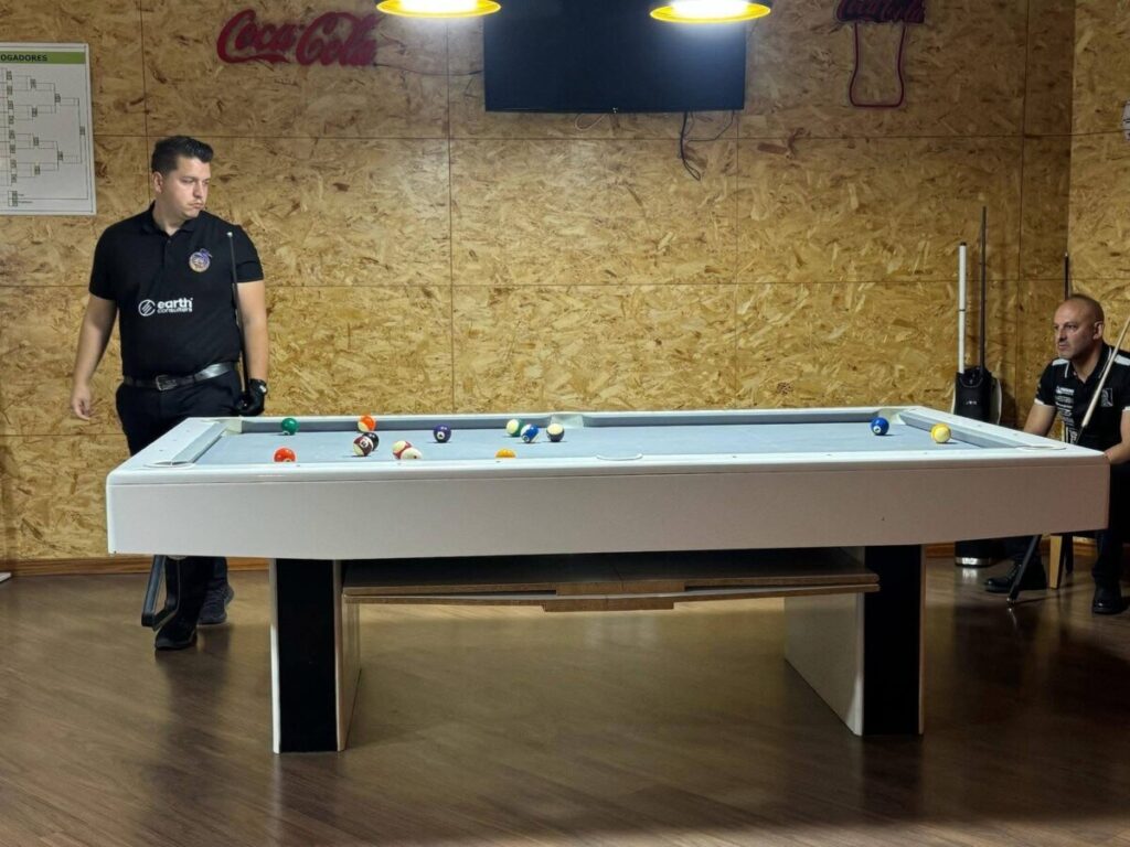  Atleta da Casa do FCPorto de Viseu vence Open de Pool Português - Jornal do Centro