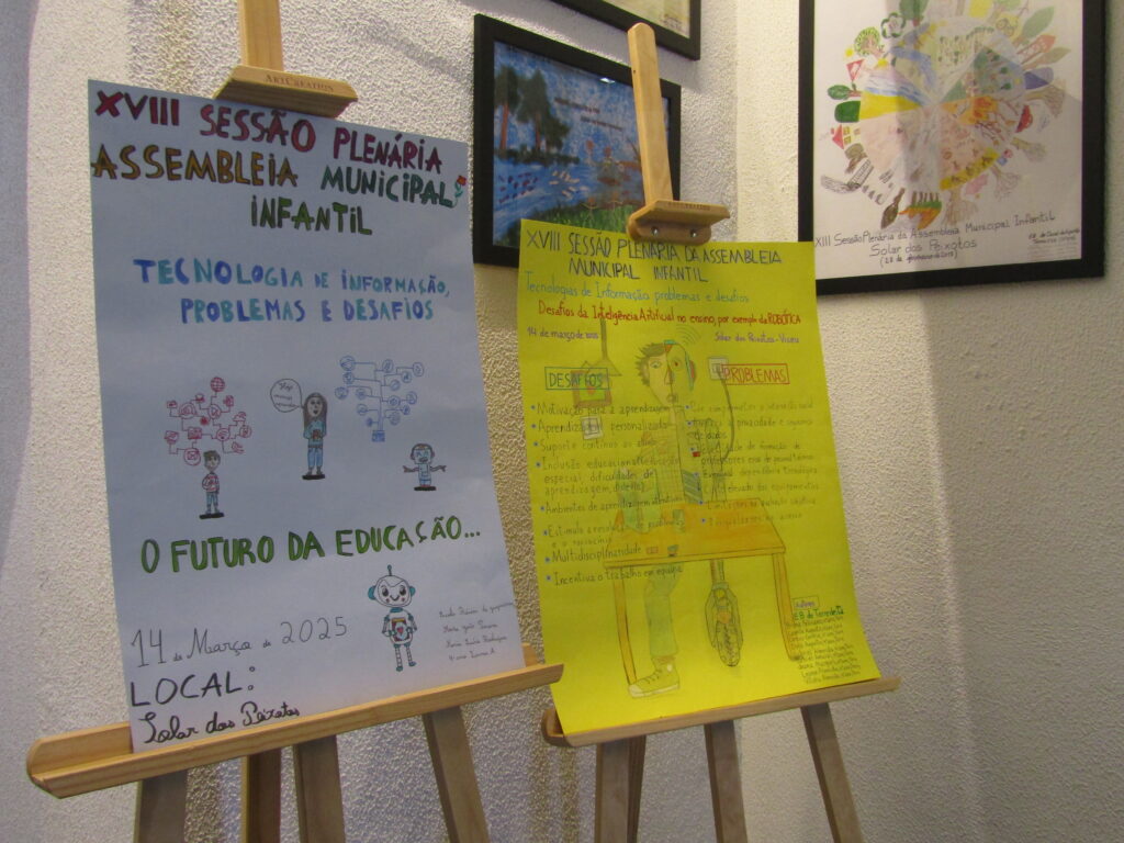  Alunos de Viseu foram deputados por um dia para debater as Tecnologias de Informação - Jornal do Centro