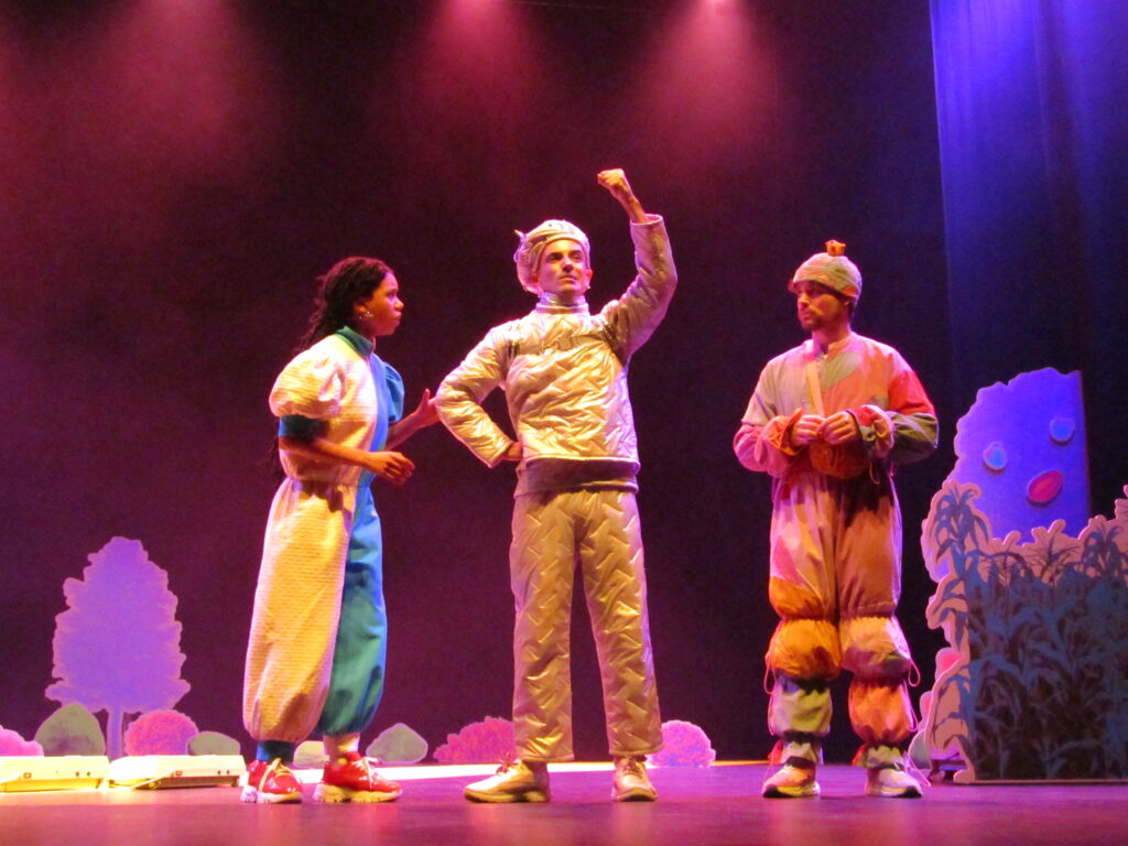  Ardemente estreia adaptação do Feiticeiro de Oz no Teatro Viriato com foco na comunidade queer - Jornal do Centro