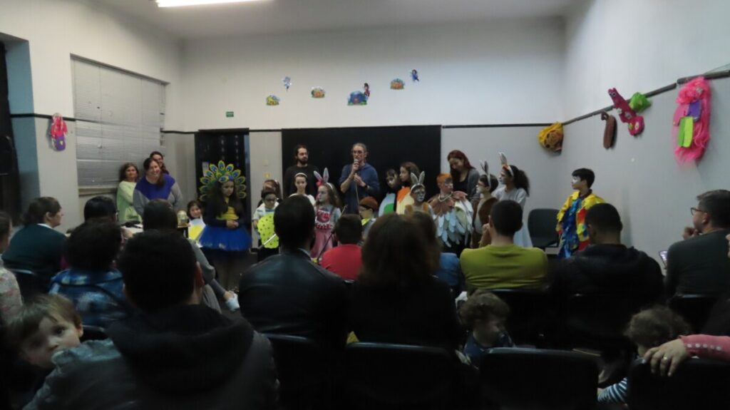  Crianças da Academia de Artes de Nelas sobem ao palco - Jornal do Centro