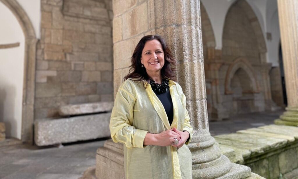  Ministra da Cultura quer Casa Amarela como unidade cultural de território - Jornal do Centro