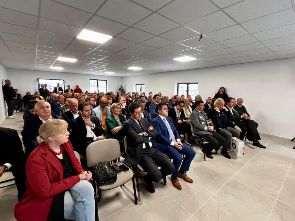  25 de Abril: Democracia, poder local e novos desafios marcam sessão solene da Assembleia Municipal de Viseu - Jornal do Centro