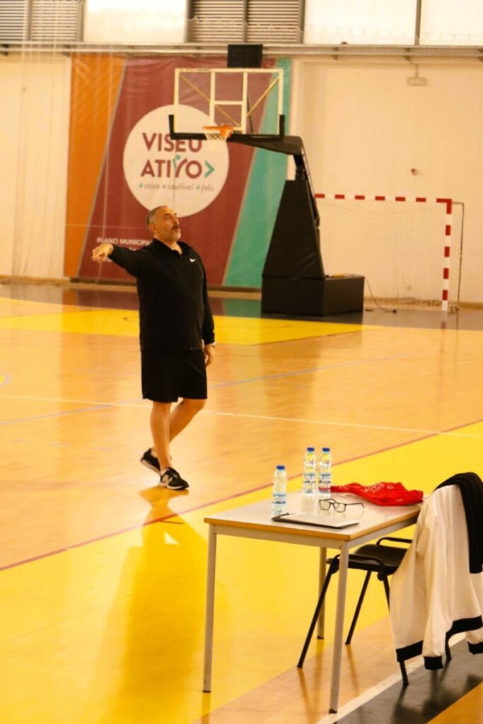  Basquetebol/Viseu: A formação de treinadores e árbitros e os resultados das equipas nas provas nacionais - Jornal do Centro