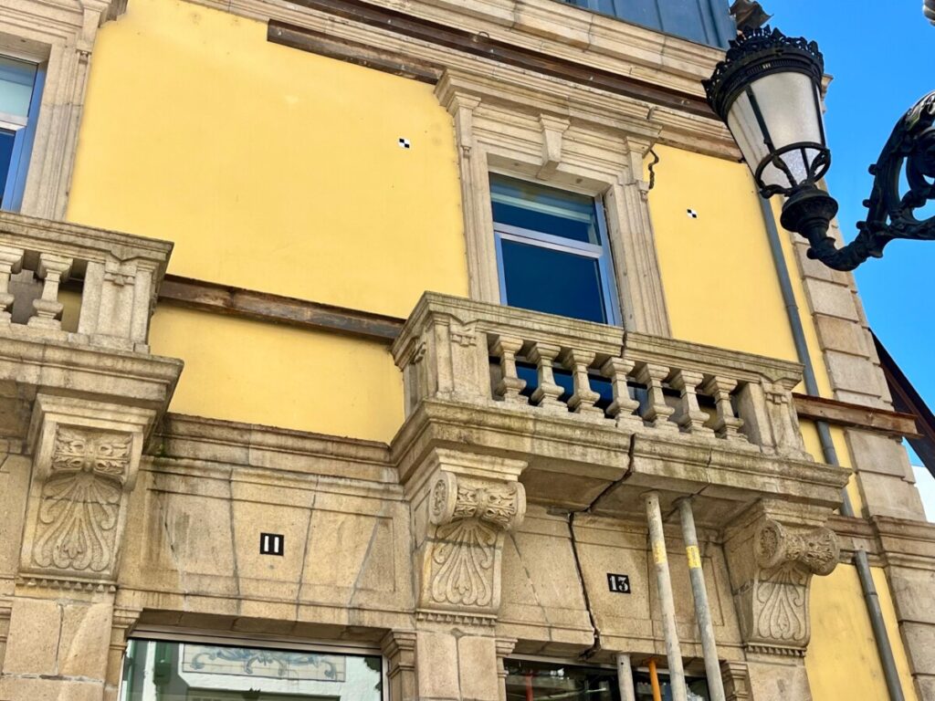  Viseu: Obras em edifício com fenda na Rua da Paz arrancam “em breve” - Jornal do Centro