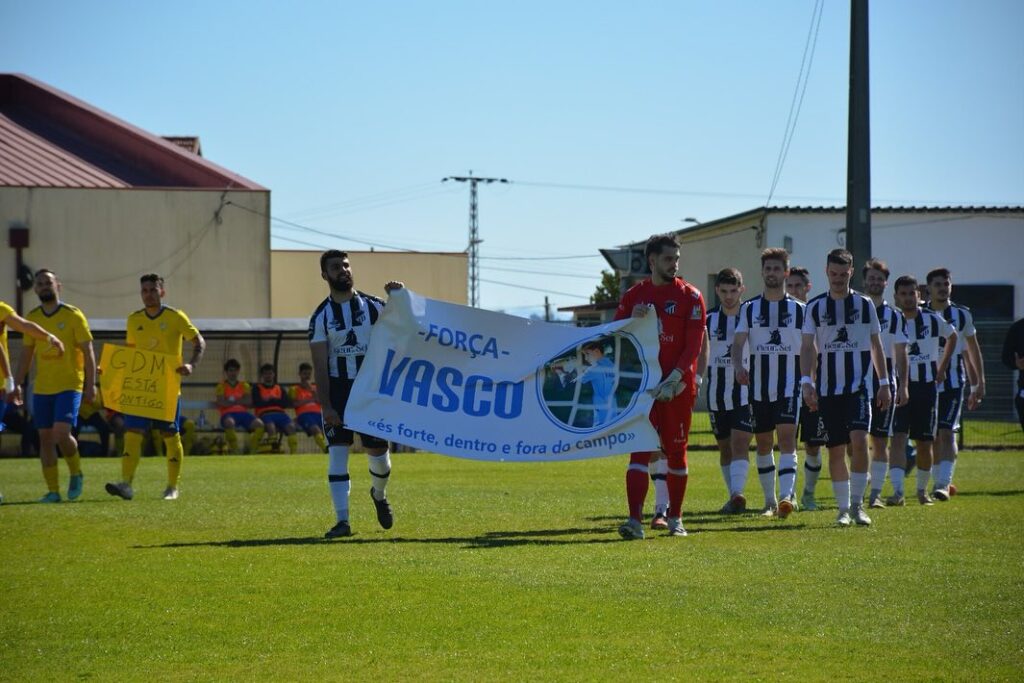  Multiplicam-se mensagens de apoio a jovem jogador do Penalva do Castelo - Jornal do Centro