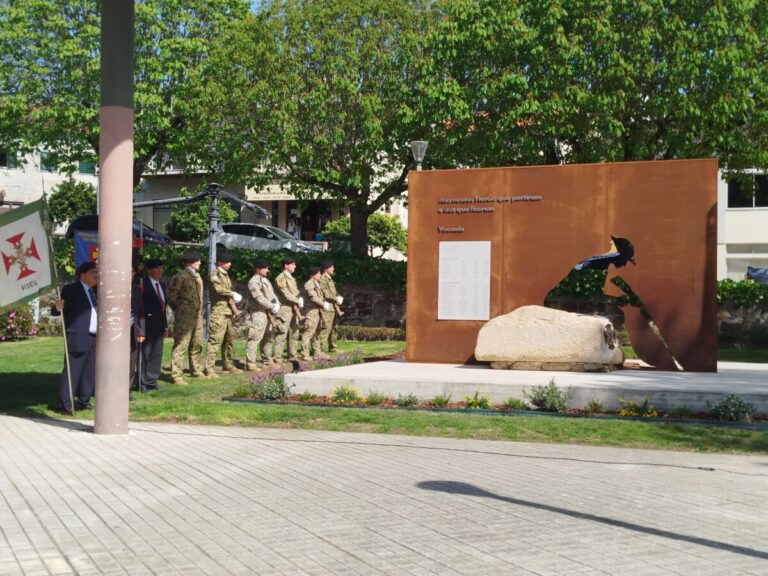 MONUMENTO EX COMBATENTES 3