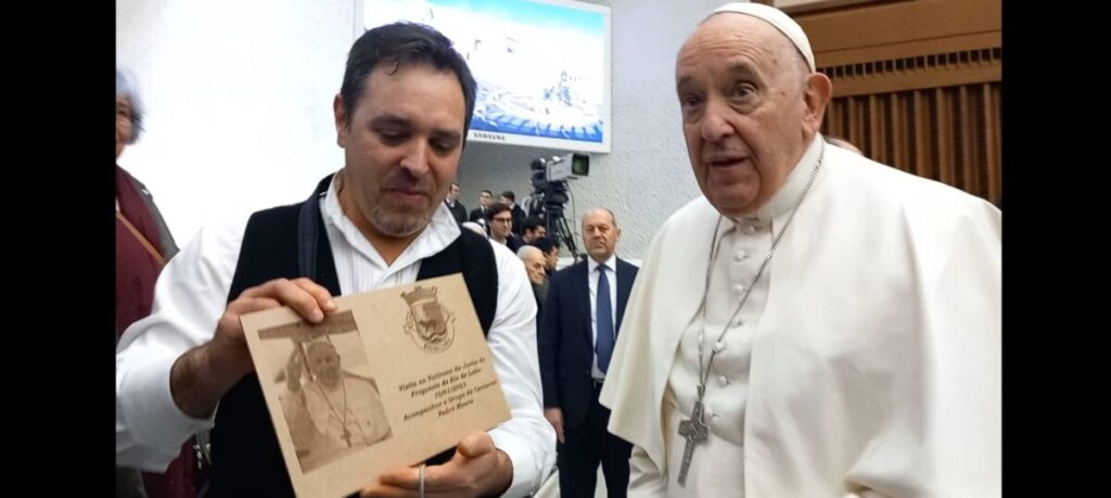  “De Francisco lembramos a simplicidade”, diz quem foi de Viseu até Roma cantar as Janeiras ao Papa - Jornal do Centro