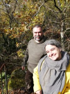  P’ia Fora com conversas improvisadas e lugares mágicos de laços afetivos, como a Lapa do Repilau - Jornal do Centro