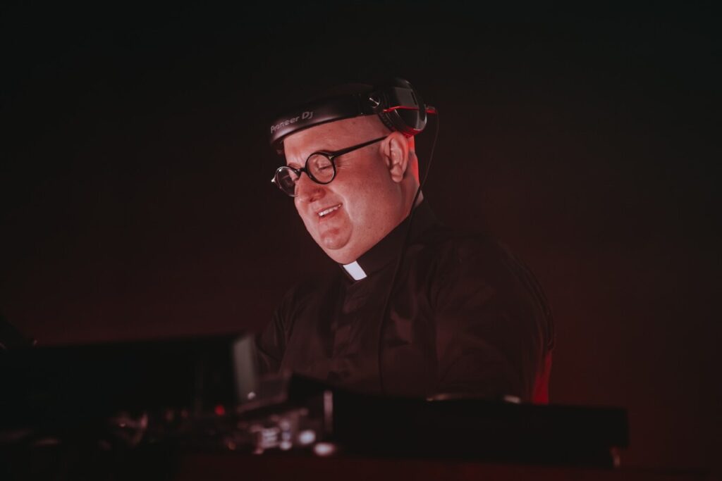  Padre Guilherme confirmado na Expodemo em Moimenta da Beira - Jornal do Centro