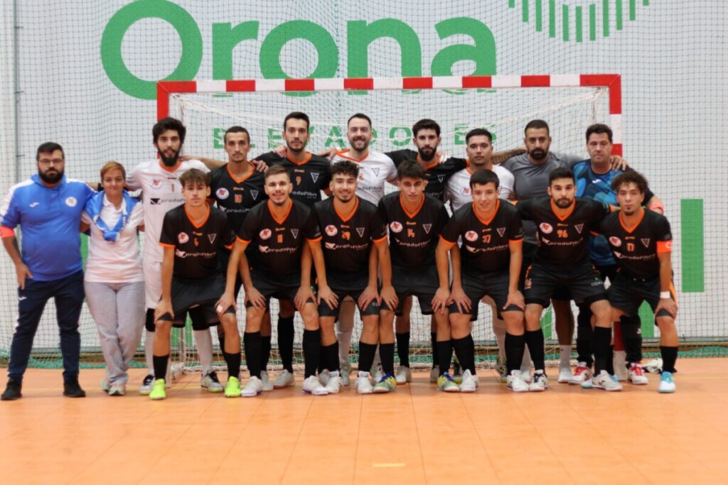  Futsal: Começar fora e três jogos seguidos com o carinho do público, eis o percurso do Pedreles na Taça Nacional - Jornal do Centro
