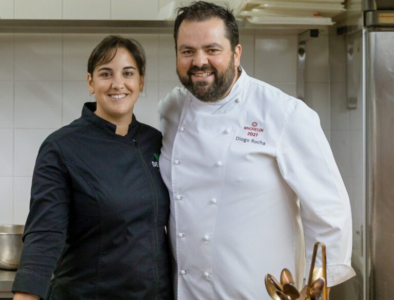 Chefs Inês Beja e Diogo Rocha na ativação Academia dos Segredos Gastronómicos de Viseu Dão Lafões web