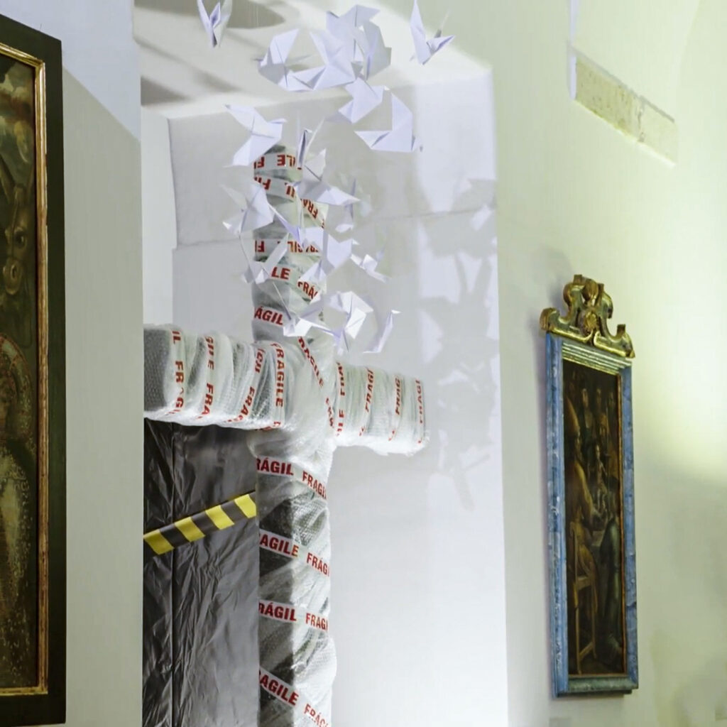  Museu de Arte Sacra de Viseu recebe exposição que quer “abanar consciências” - Jornal do Centro