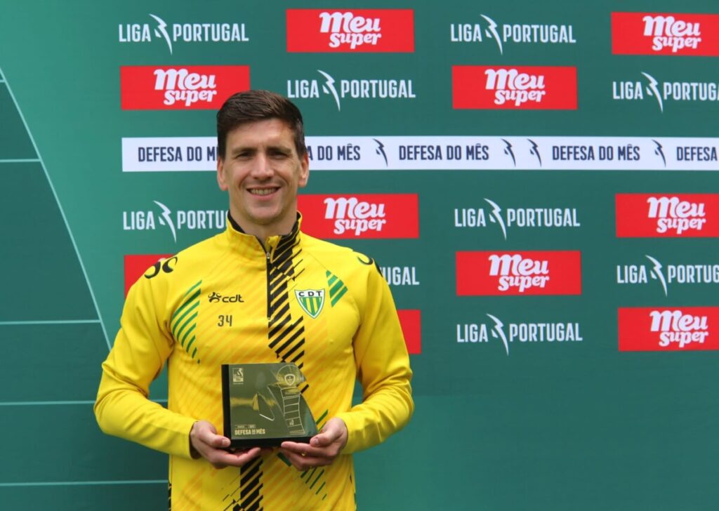  Capitão do Tondela dá o repto: jogo com a União de Leiria “é uma final” - Jornal do Centro