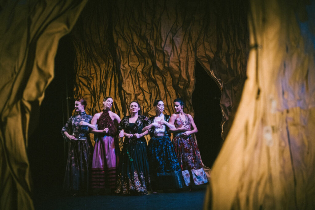  Clara Andermatt traz ao palco do Teatro Viriato cultura persa com a coreografia “Sensorianas” - Jornal do Centro