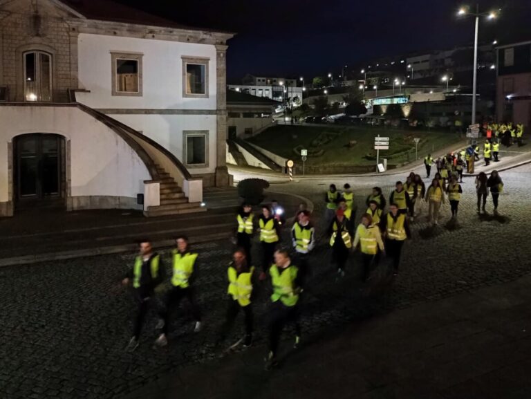 armamar caminhada noturna