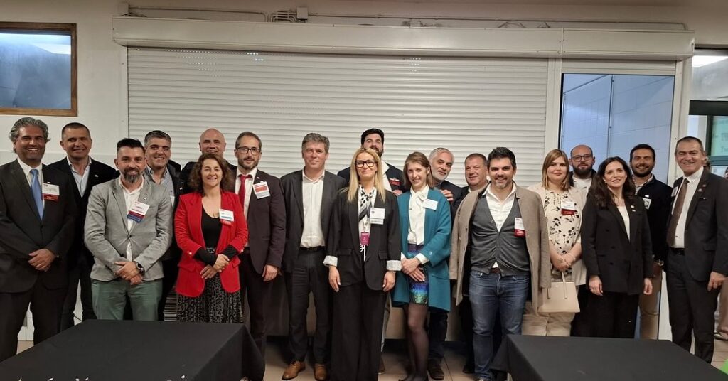  Empresários de Moimenta da Beira reúnem em rede de negócios - Jornal do Centro
