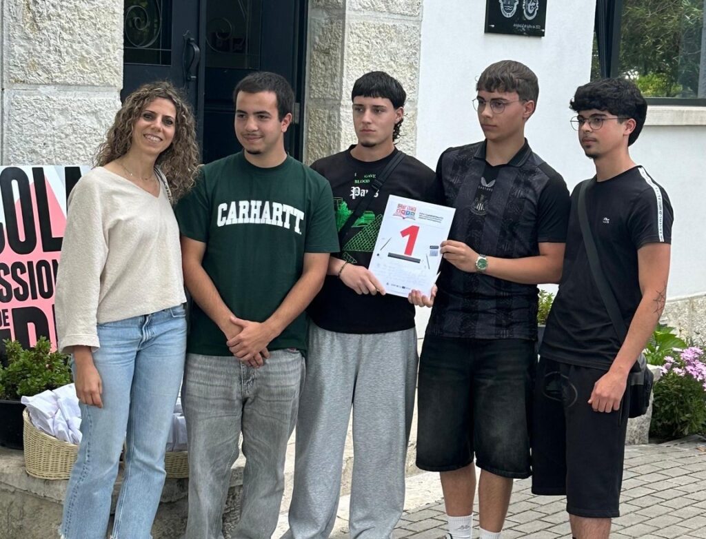  Alunos da Escola Mariana Seixas (Viseu) vencem concurso nacional de matemática - Jornal do Centro