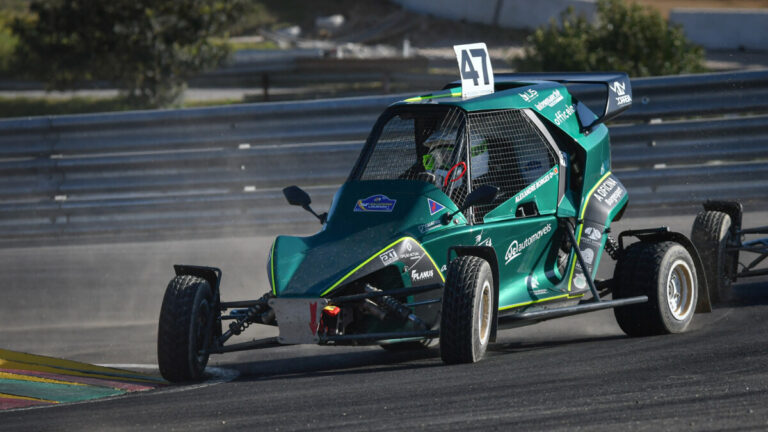 foto_newsmotorsports_L1