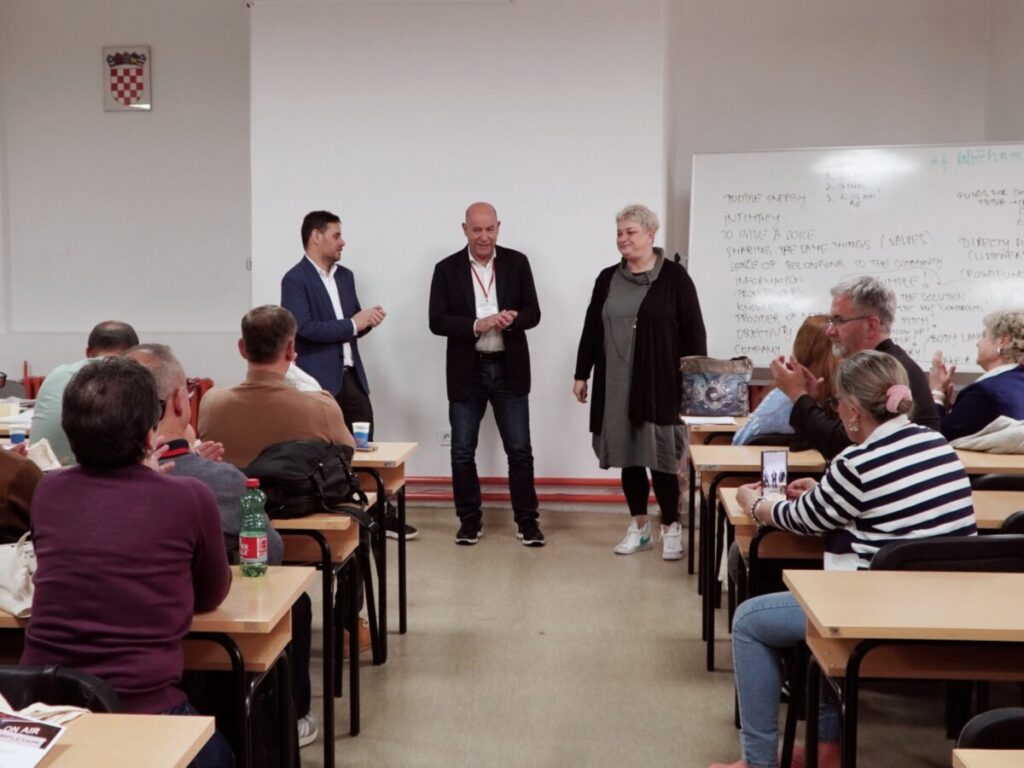  Académico de Moimenta da Beira reflete sobre rádio, jornalismo e futuro em projeto europeu - Jornal do Centro