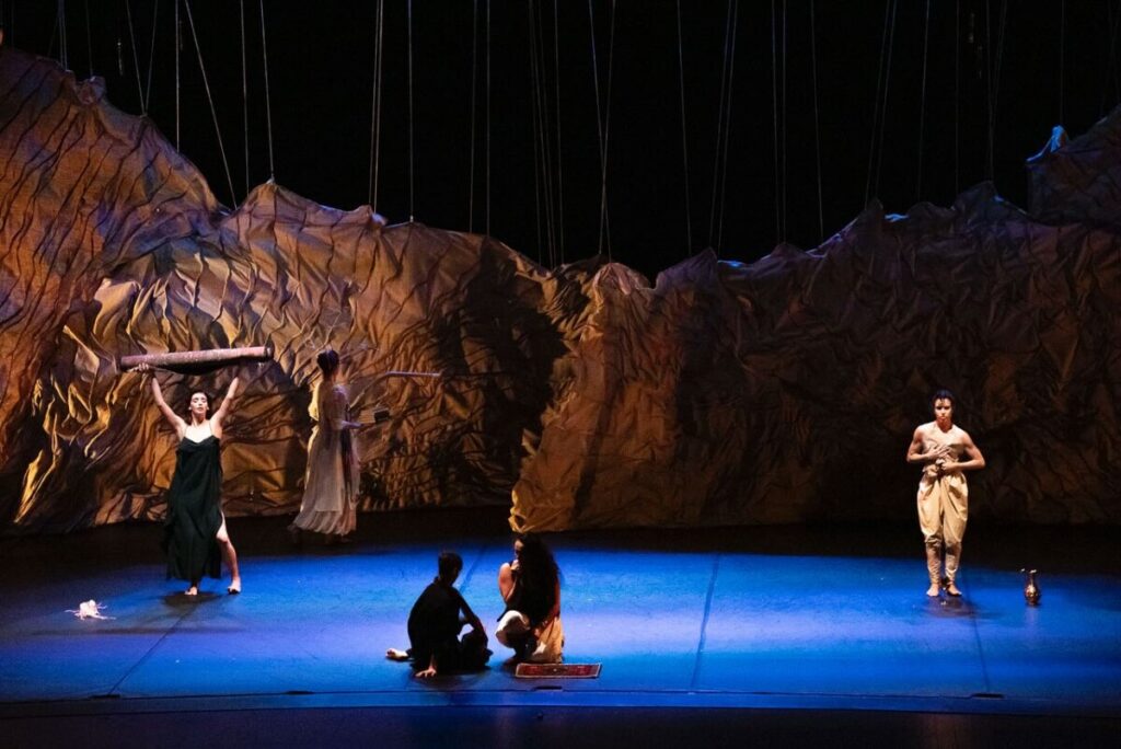  Cultura persa inspira nova peça de Clara Andermatt que chega esta sexta-feira ao Teatro Viriato - Jornal do Centro