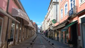 uma tarde em viseu cidade sol calor 3