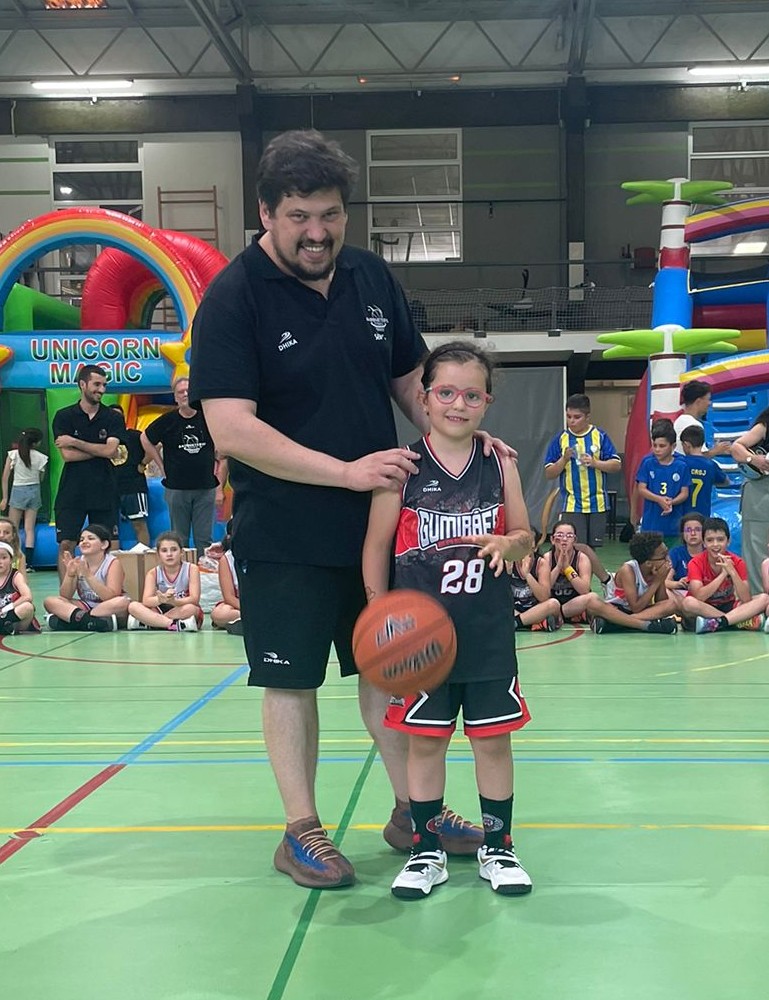  Santa Comba Dão acolheu o Dia Nacional de Minibasquete com grande sucesso - Jornal do Centro