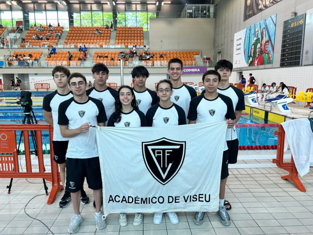  Nadadores do Académico de Viseu conquistam medalhas no Meeting Queima das Fitas em Coimbra - Jornal do Centro