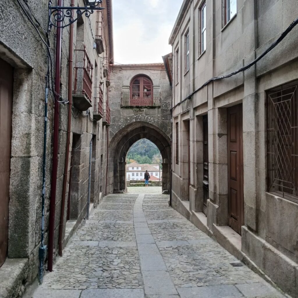  Castelo de Lamego: fortaleza com histórias de princesas, mouros e cavaleiros, um deles conhecido em toda a Península Ibérica - Jornal do Centro