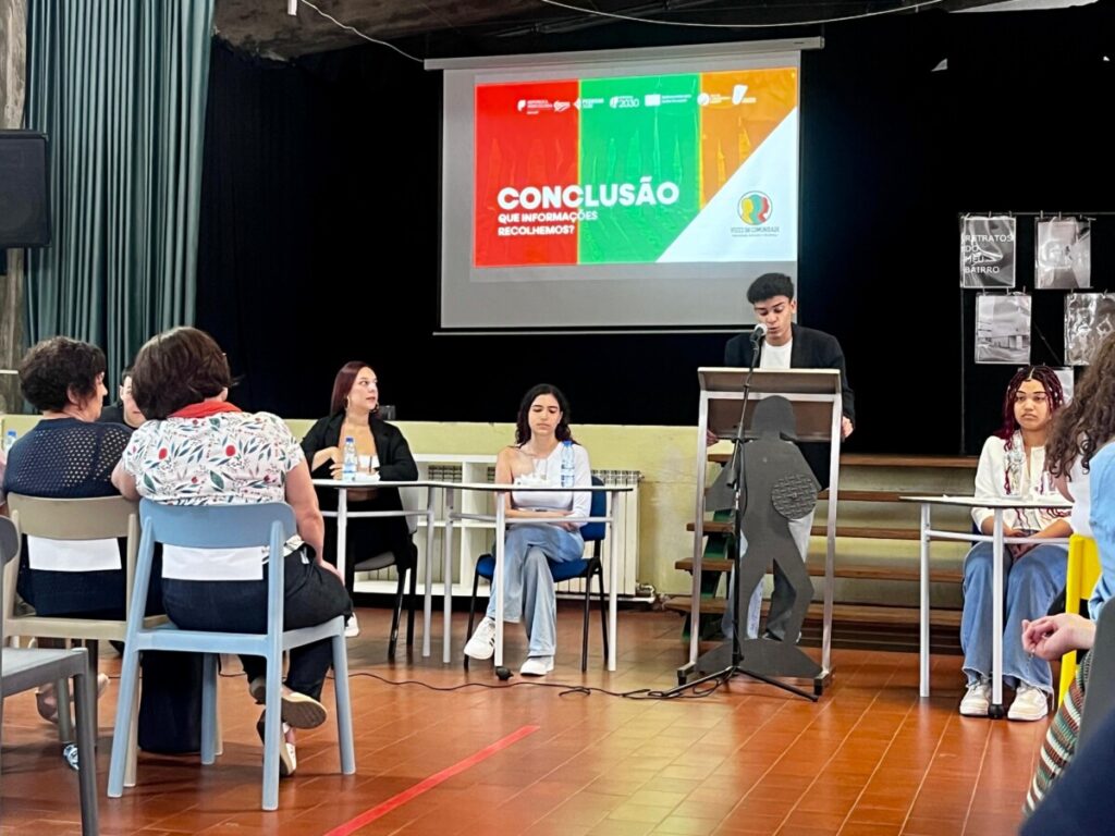  Alunos da secundária Viriato em Viseu ‘estudam’ bairros sociais e alertam para preconceitos - Jornal do Centro