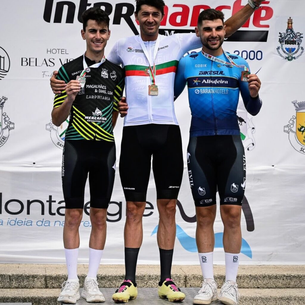  Tiago Ferreira pedala para a história com décimo ouro nacional - Jornal do Centro