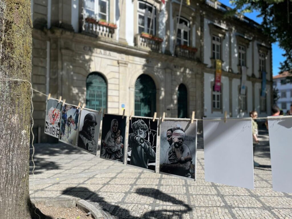  Negócios com Israel motivam protesto frente à Câmara Municipal de Viseu - Jornal do Centro