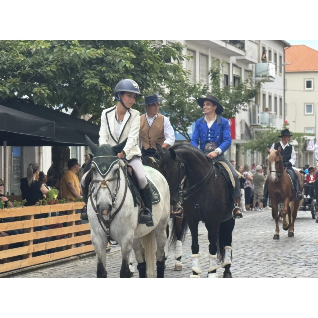  Até quem não é trambelo se sente trambelo no dia das Cavalhadas de Vildemoinhos - Jornal do Centro