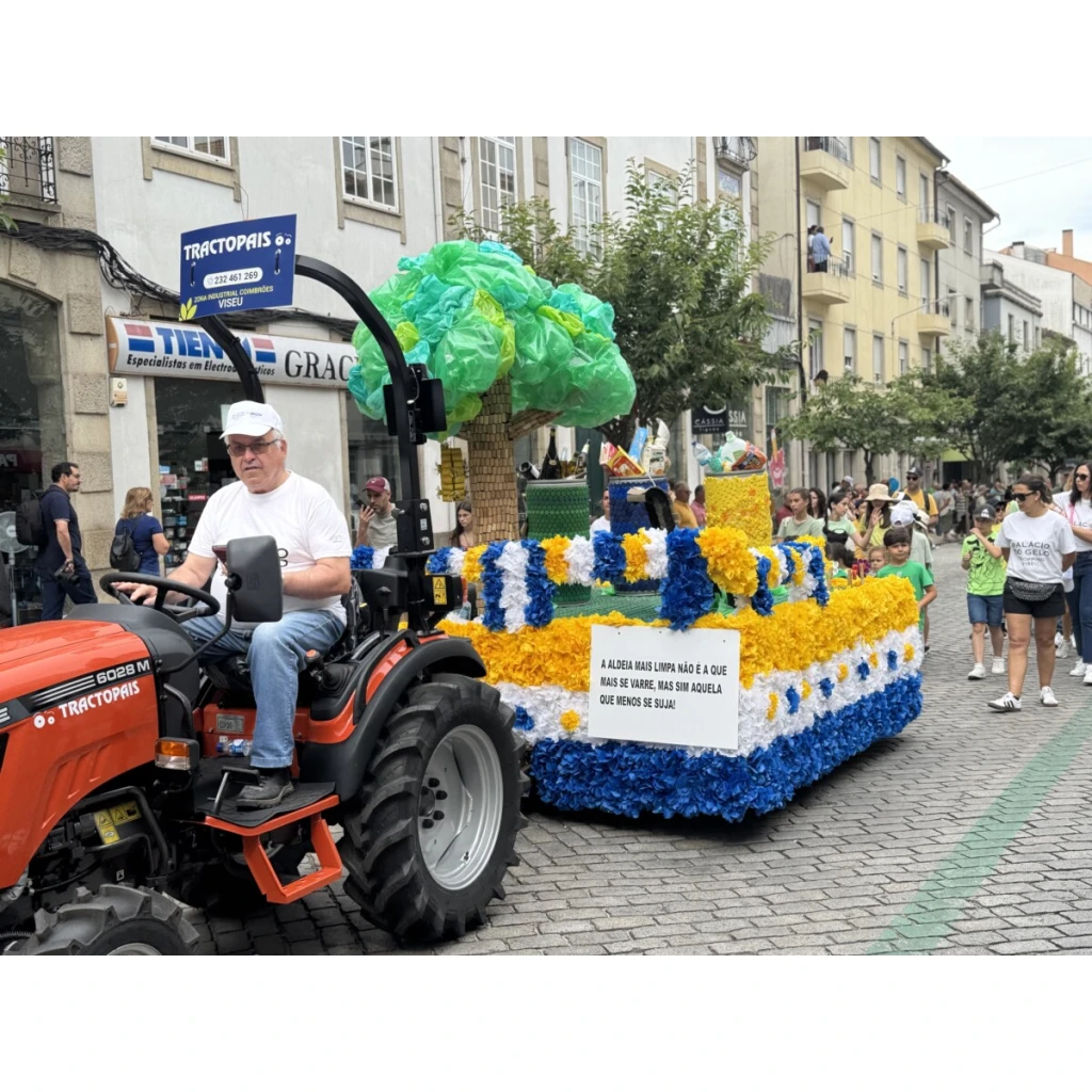  Até quem não é trambelo se sente trambelo no dia das Cavalhadas de Vildemoinhos - Jornal do Centro