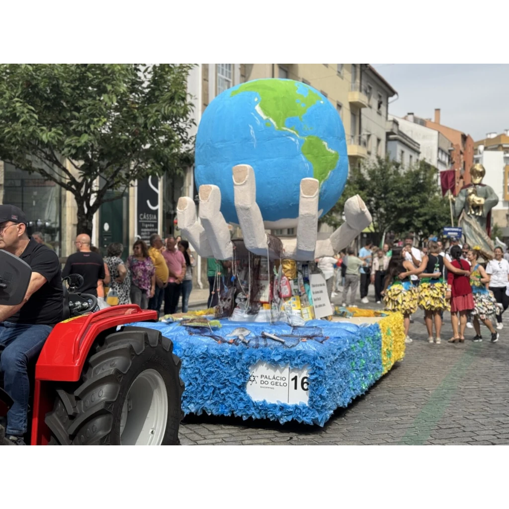  Até quem não é trambelo se sente trambelo no dia das Cavalhadas de Vildemoinhos - Jornal do Centro