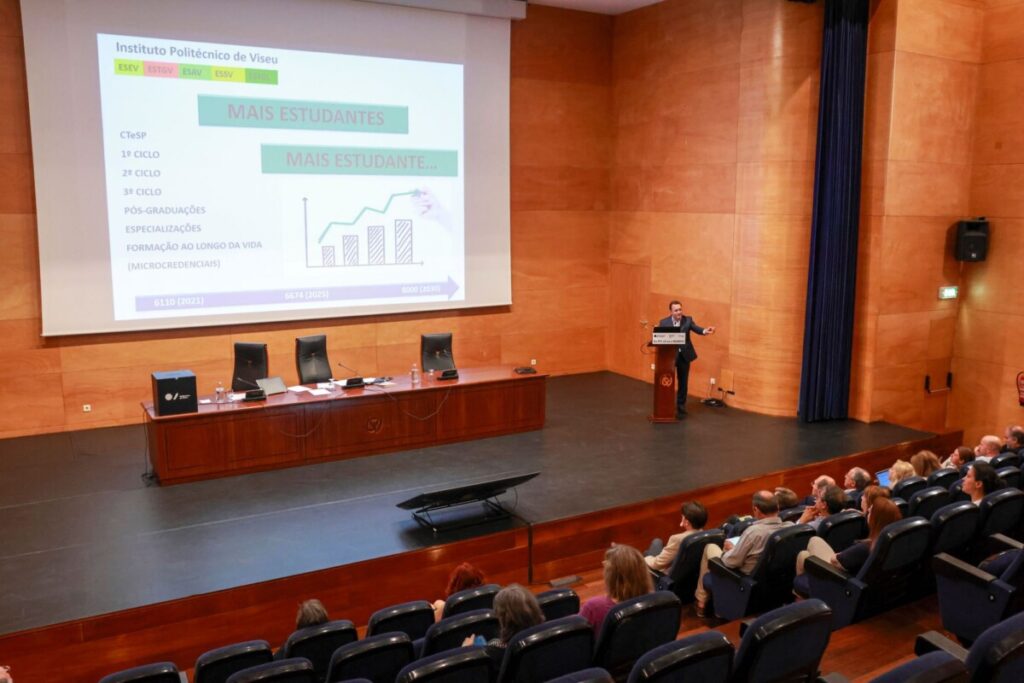  Politécnico de Viseu: Presidente reeleito quer chegar aos oito mil alunos e consolidar internacionalização - Jornal do Centro