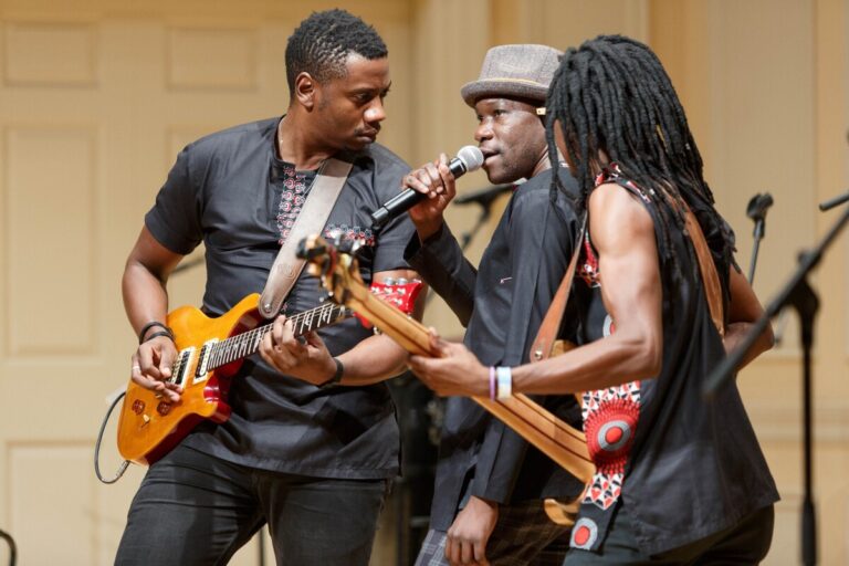 Mokoomba_48764351518