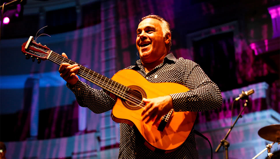  Há duas bandas Gipsy Kings: uma vai para Tondela e a outra atua em Viseu - Jornal do Centro