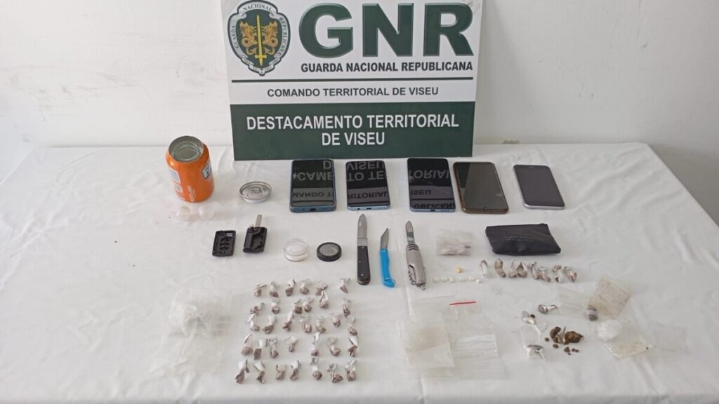  Dois homens detidos por tráfico de droga em Vouzela - Jornal do Centro