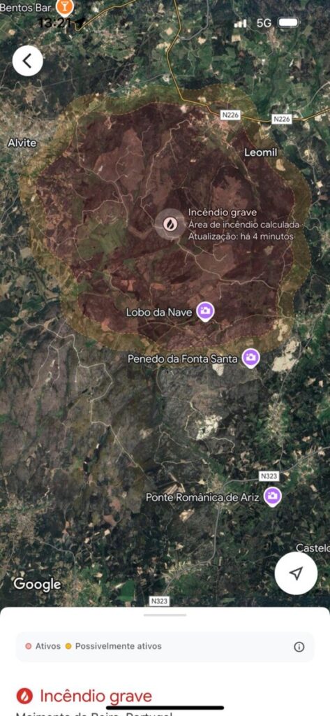  Incêndio em Alvite: População ajuda bombeiros com a força dos braços e comida para quem está no terreno - Jornal do Centro