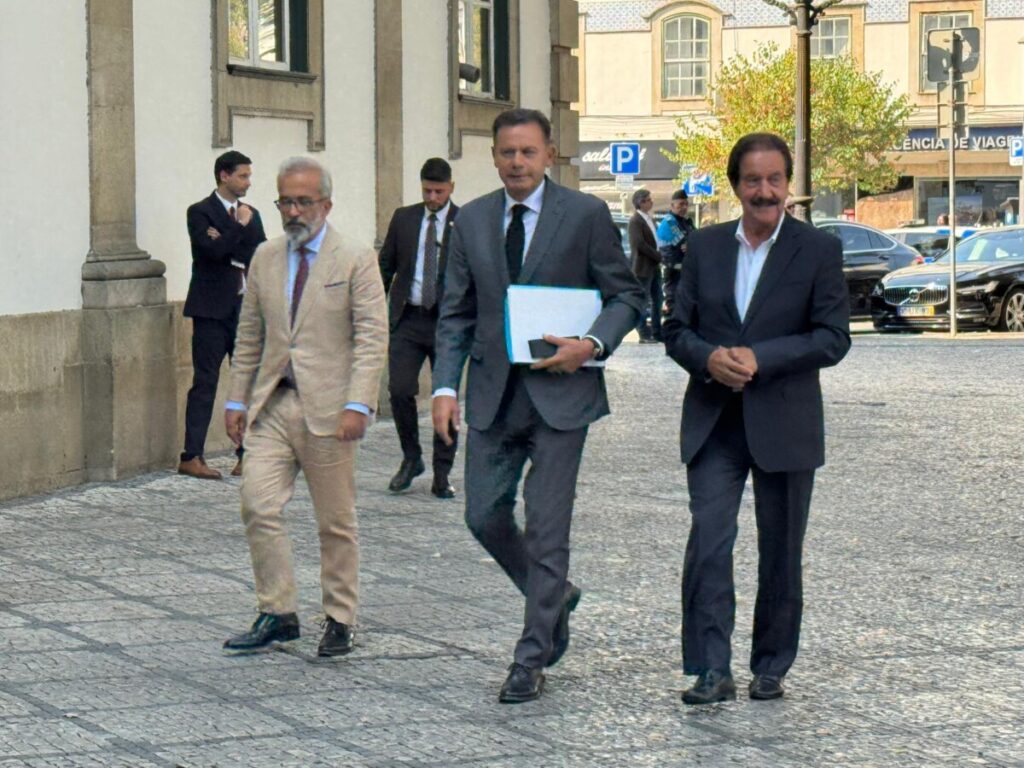 No final do Conselho de Ministros realizado em Viseu, Montenegro admite poder ter contribuído para perceção de acompanhamento pouco próximo - Jornal do Centro