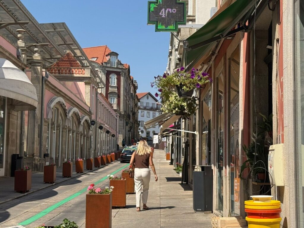  Aviso laranja por causa do calor prolongado até quinta-feira em oito distritos, entre eles Viseu - Jornal do Centro