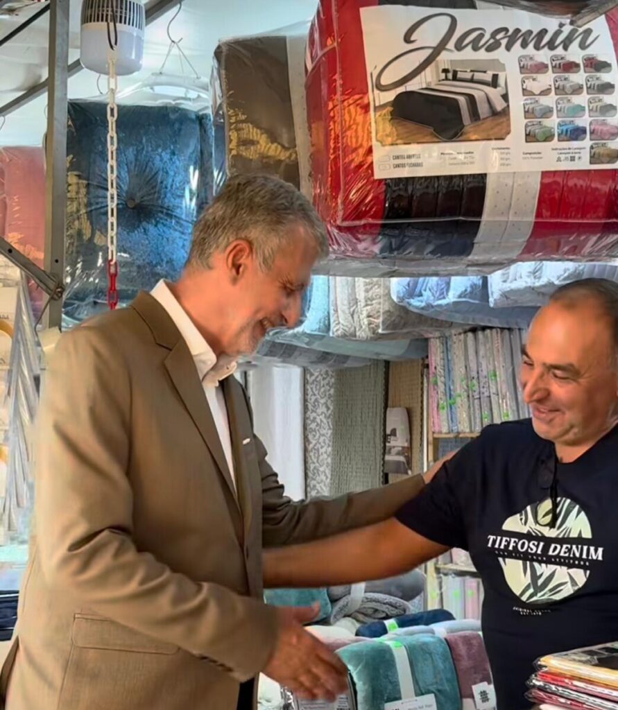  Gouveia e Melo em pré-campanha no distrito de Viseu com passagem na Feira de S. Mateus - Jornal do Centro