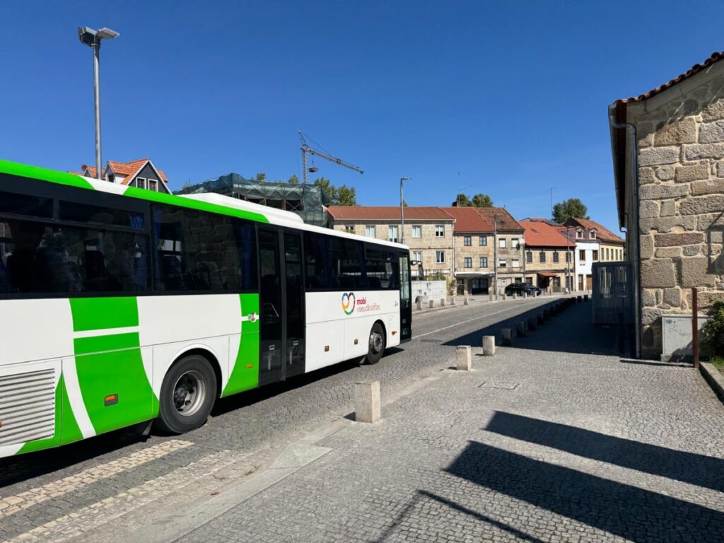  CIM Viseu Dão Lafões substitui viaturas mini por autocarros normais para acabar com sobrelotação na rede Mobi - Jornal do Centro