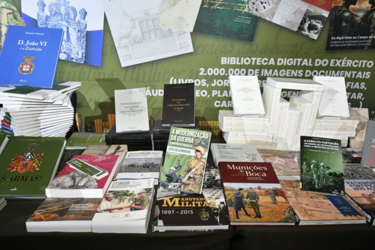 acervo militar biblioteca