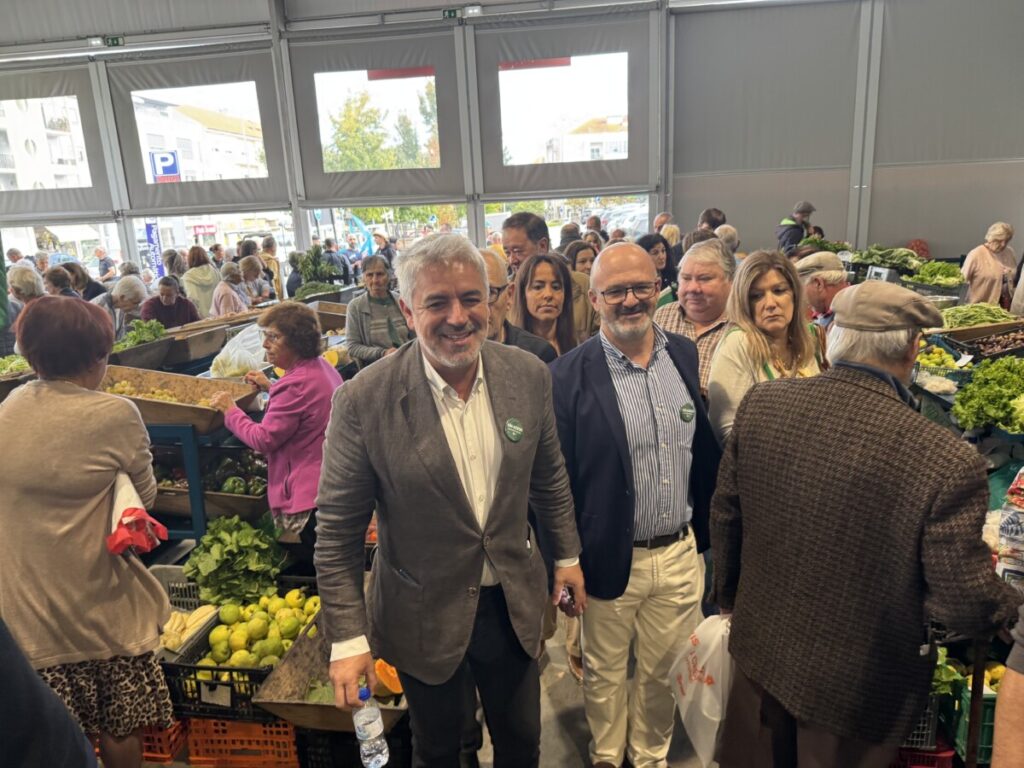  Combate autárquico em Viseu teve “como ringue sem KO” o mercado provisório dos produtores