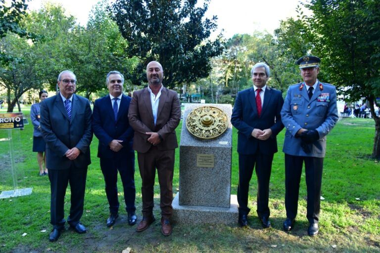 monumen to exército